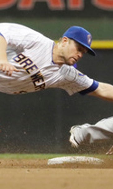 Guerra, bullpen shut down Padres in Brewers' 1-0 win